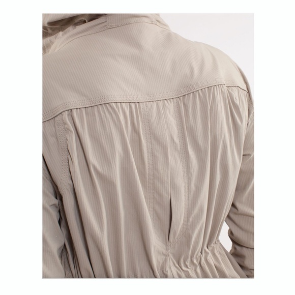 LULULEMON Après Practice Anorak Hooded Jacket in Classic Tan Size 12 - Picture 13 of 15